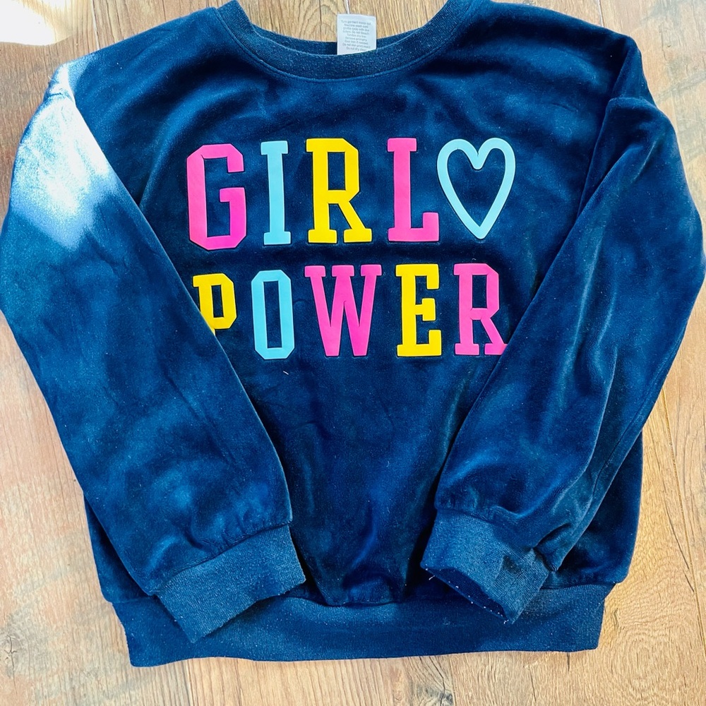 Sweatshirt - Picture 2 of 5